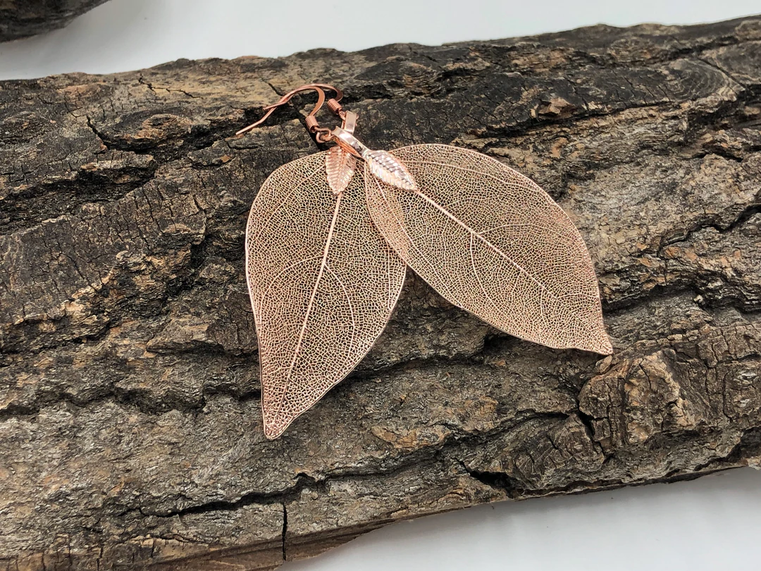 Flint & Feather - Leaf Earrings